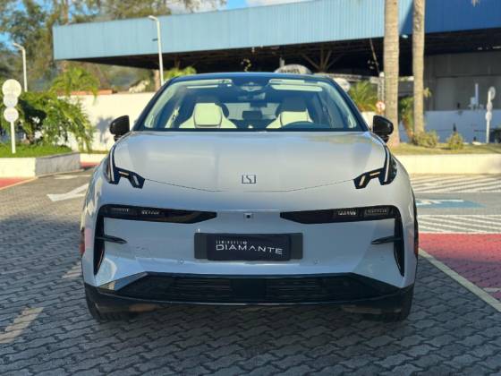 ZEEKR X 66 KW ELÉTRICO FLAGSHIP AWD ZEEKR X 66 KW ELÉTRICO FLAGSHIP AWD
